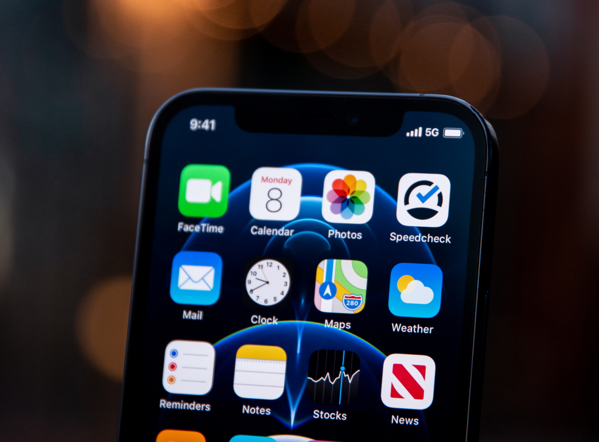 汉阳苹果手机维修分享为什么 iPhone 12 在冬季会自动关机 